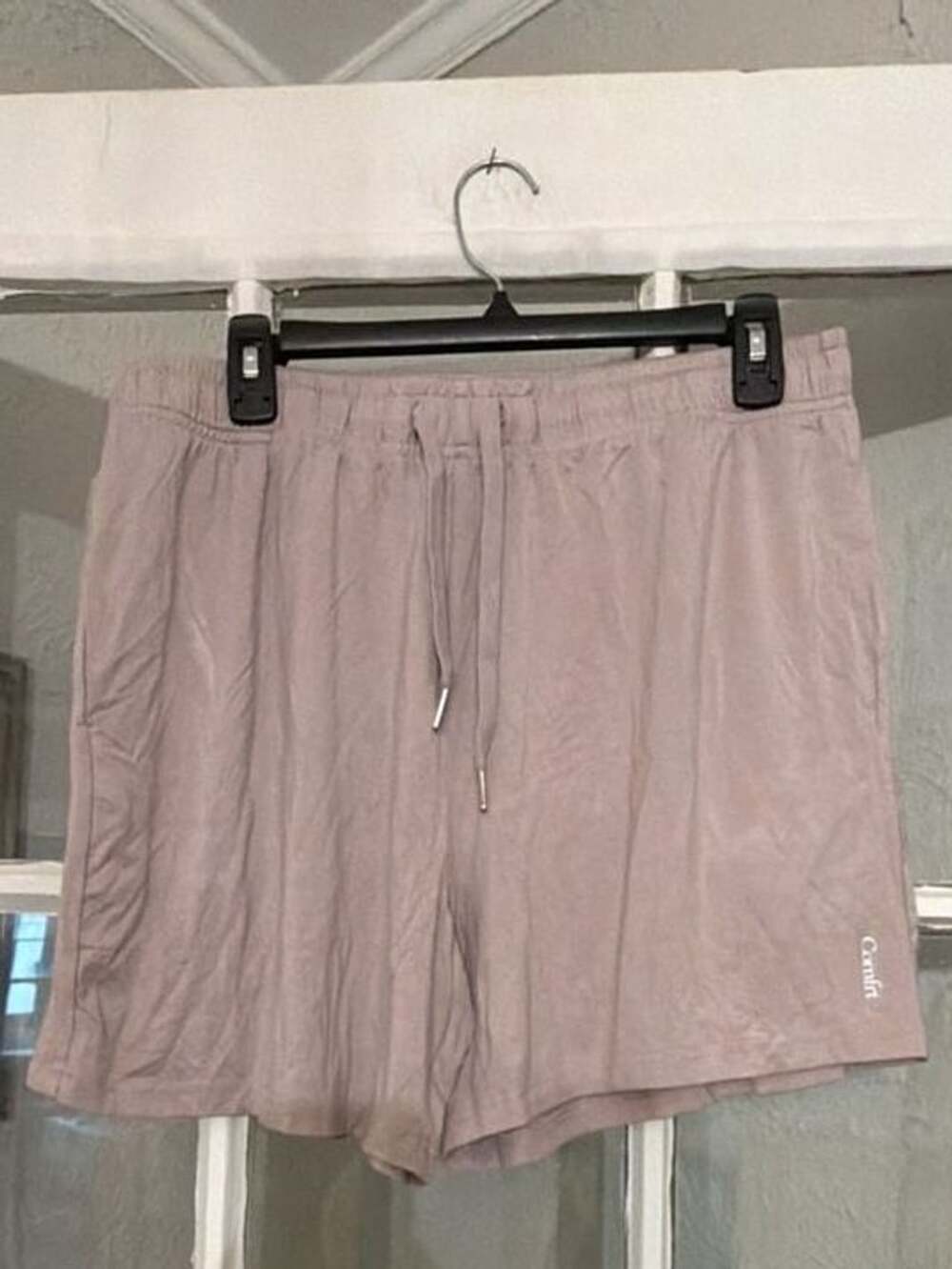 Comfrt Lounge Shorts Size L dove color with Drawstring
